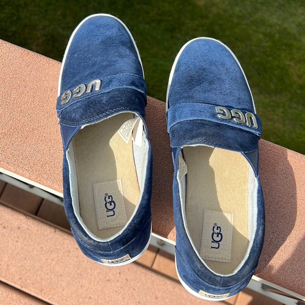 UGG Sneakers